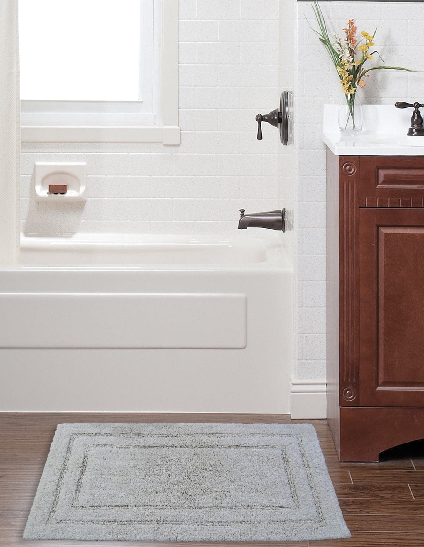 HOME Ivory Plain Bath Rug