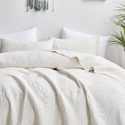 Cream Ivory Paisley Damask Stitch Matelassé Cotton Quilt Set
