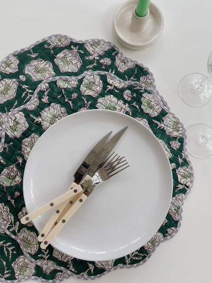 Quilted Scalloped Placemats