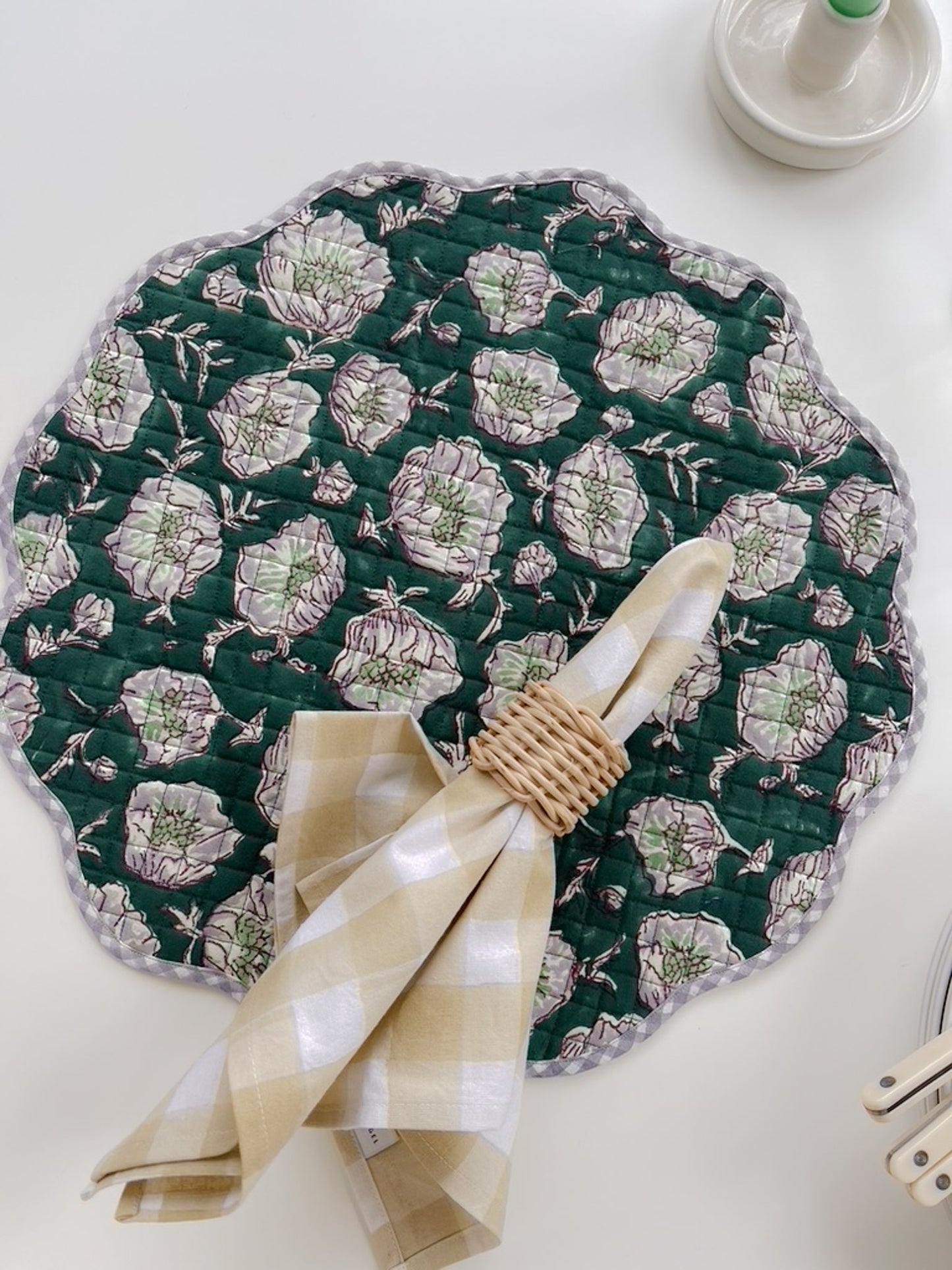 Quilted Scalloped Placemats