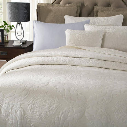 Cream Ivory Paisley Damask Stitch Matelassé Cotton Quilt Set