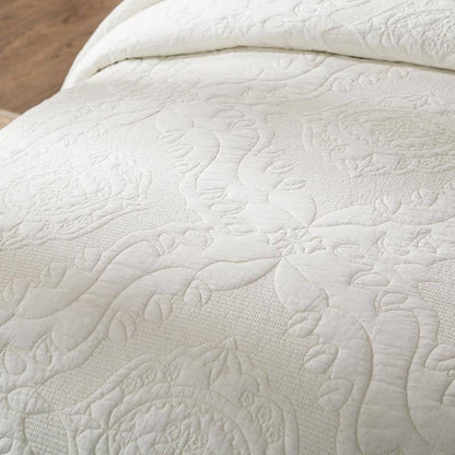 Cream Ivory Paisley Damask Stitch Matelassé Cotton Quilt Set