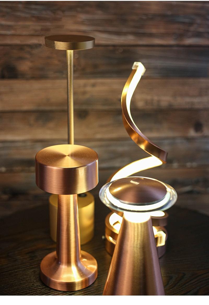 Dimming Bedside/Desk/Table Lamp with USB
