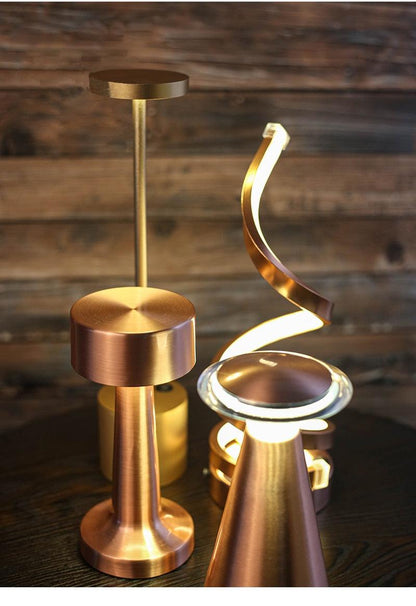 Dimming Bedside/Desk/Table Lamp with USB